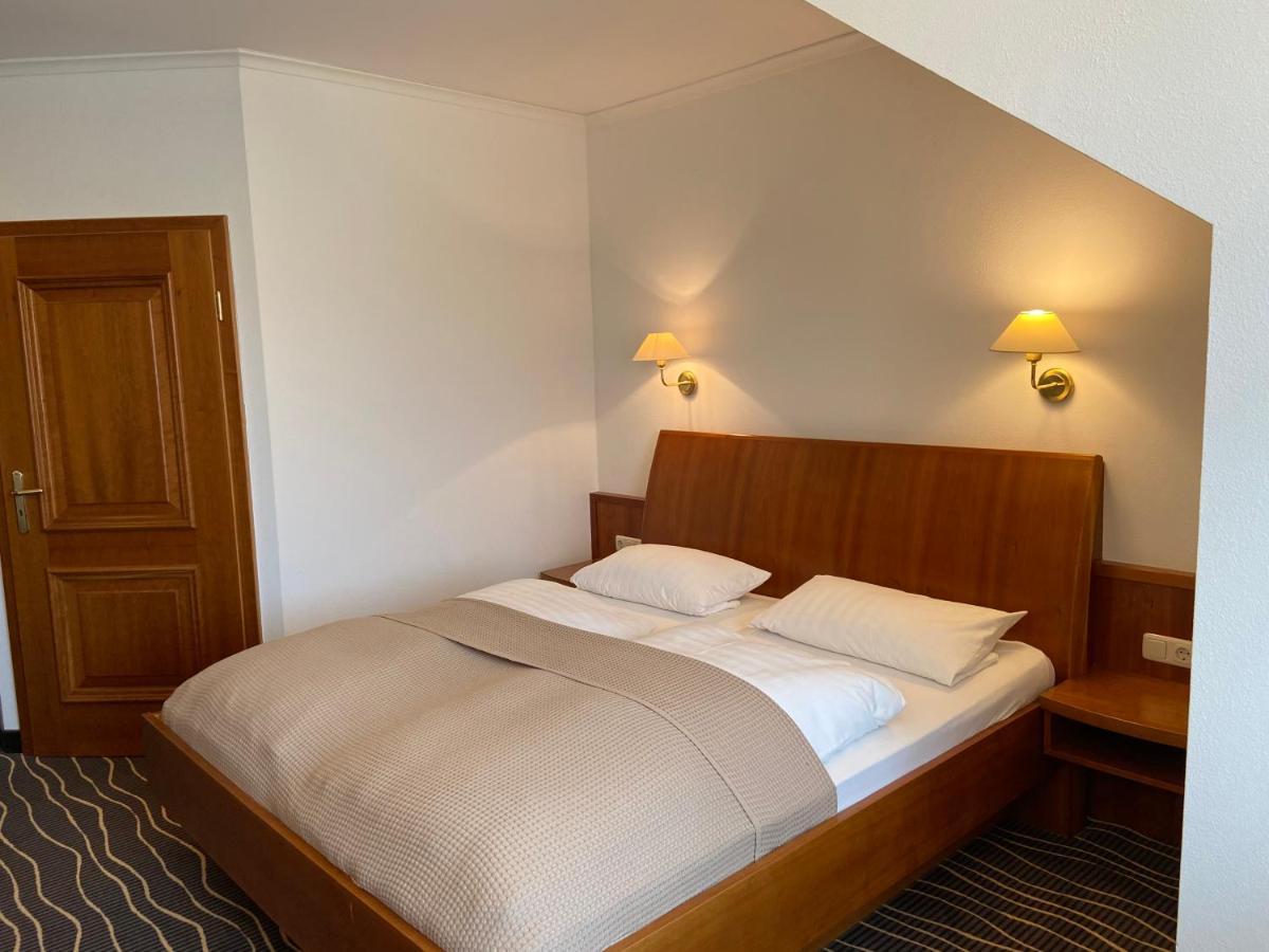Hotel Zur Schoenen Aussicht Marktheidenfeld Bagian luar foto