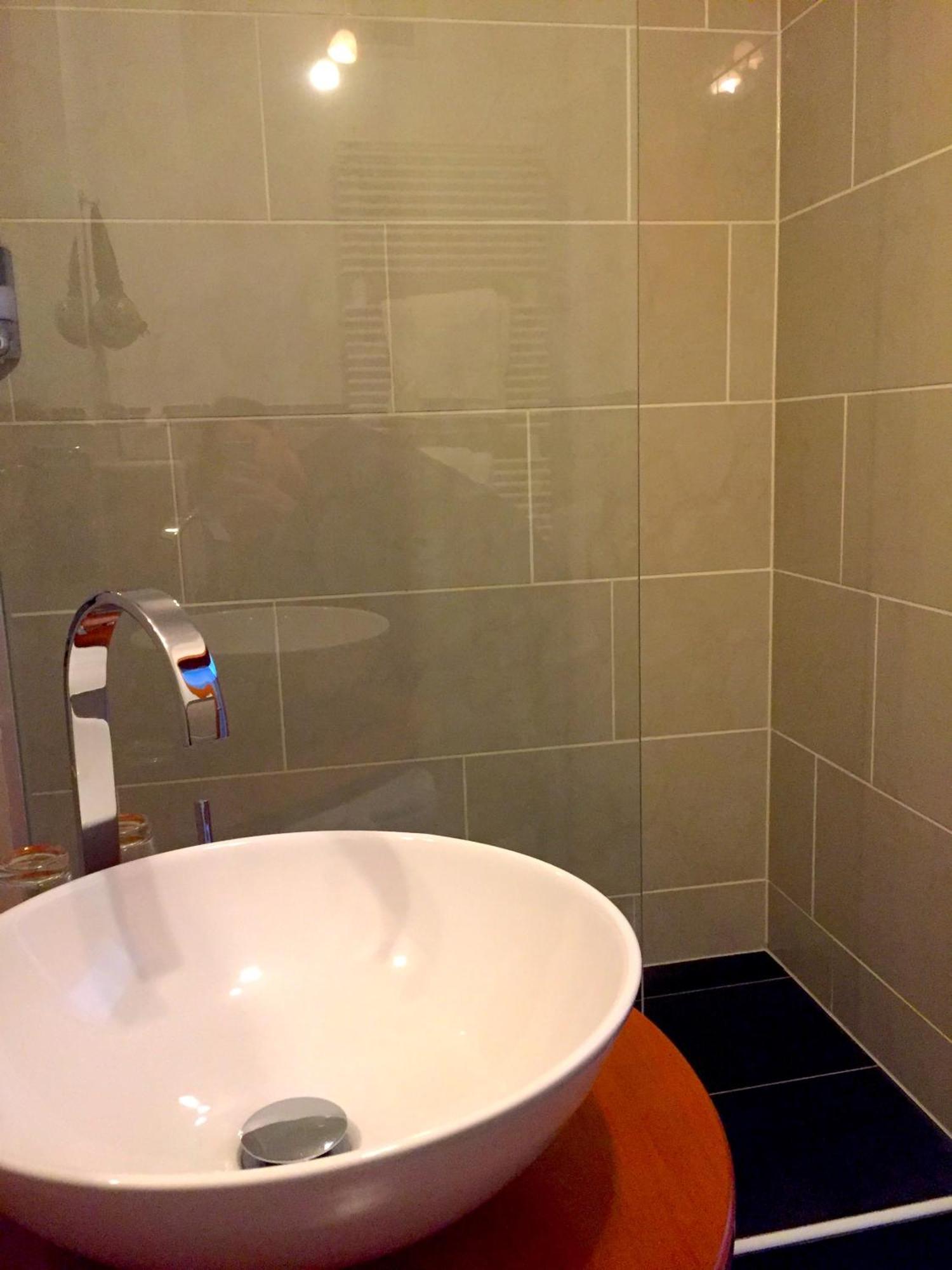 Hotel Zur Schoenen Aussicht Marktheidenfeld Bagian luar foto